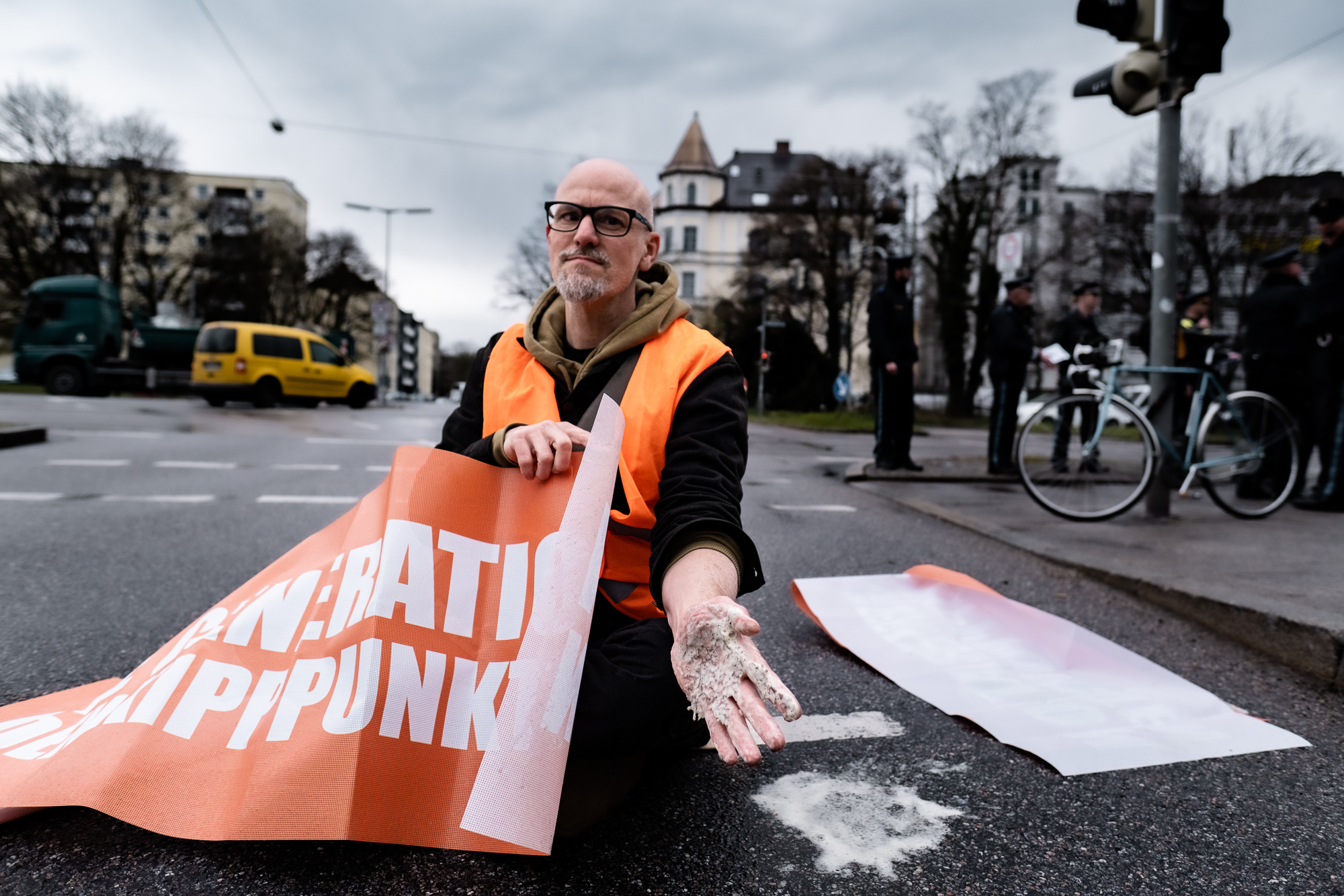 216 20230324 DSF9600