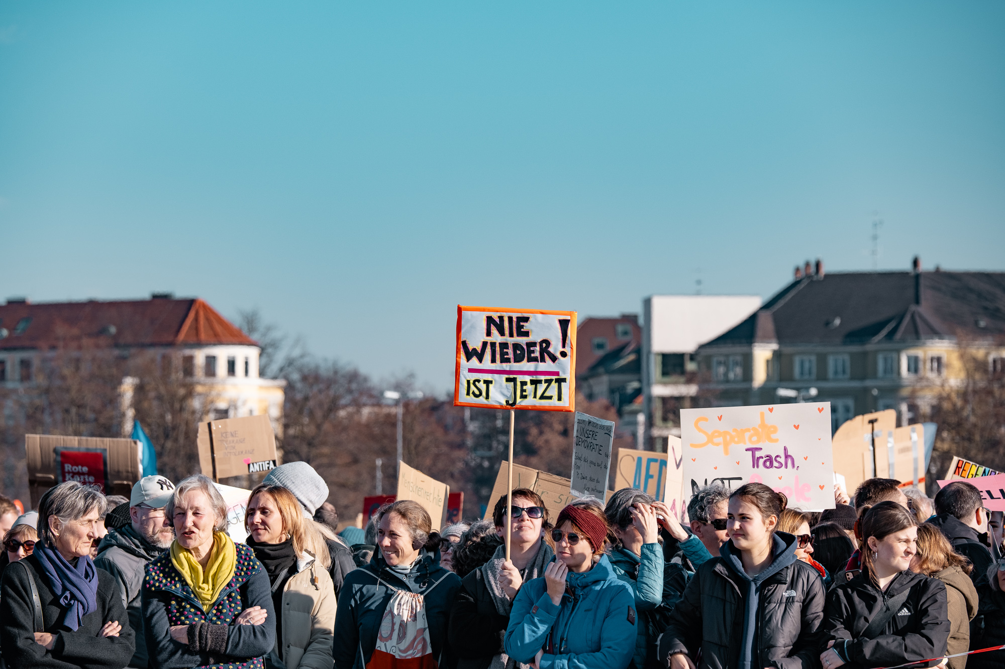 Menschen auf der Theresienwiese